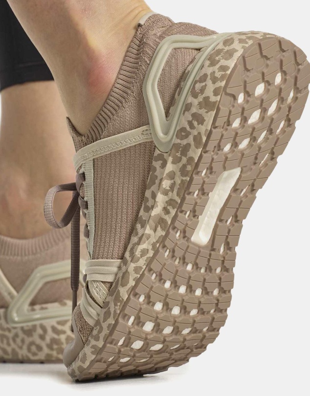 adidas by Stella McCartney - Adidas By Stella McCartney Ultraboost DNA - Women's