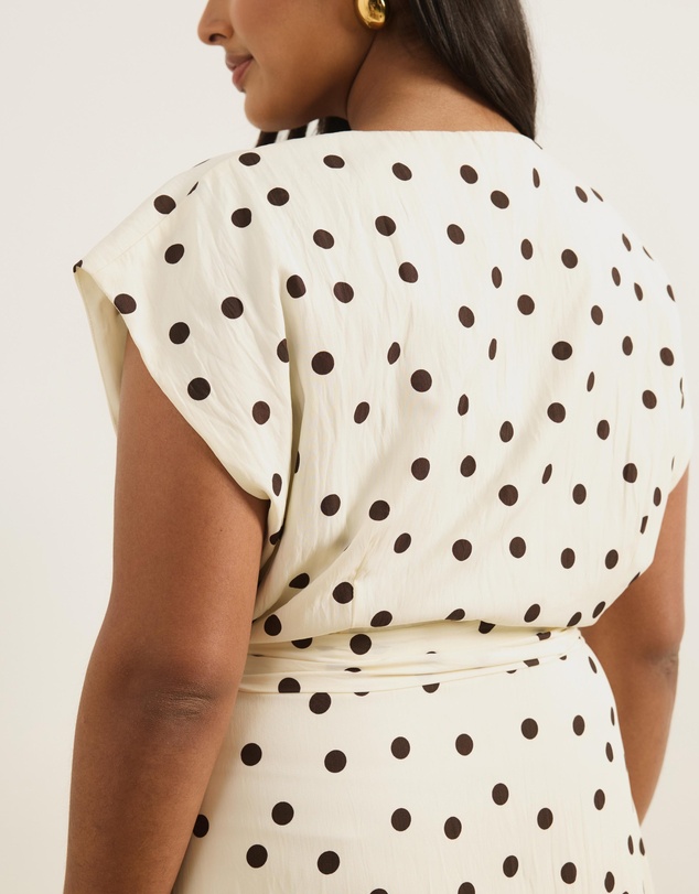 Atmos&Here Curvy - Natalee Polka Dot Wrap Dress