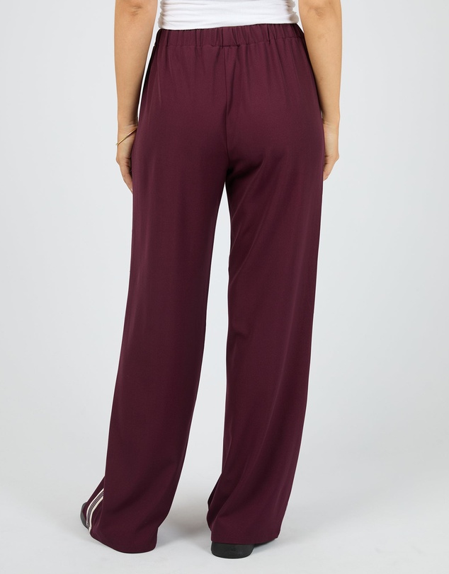 All About Eve - Lina Pant Wine