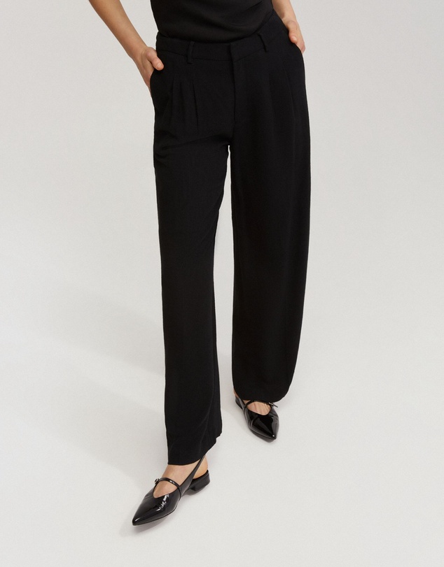 Oxford - Sonia Pleated Front Pants