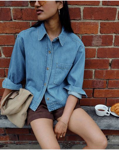 VINTAGE BLUE