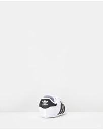 adidas Originals - Superstar Cribs