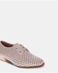 Mia Vita - Frances Oxford - Pebble