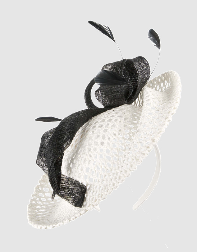 Max Alexander - White and Black Plate Racing Fascinator