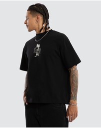 Kiss Chacey - Intertwined Street Tee