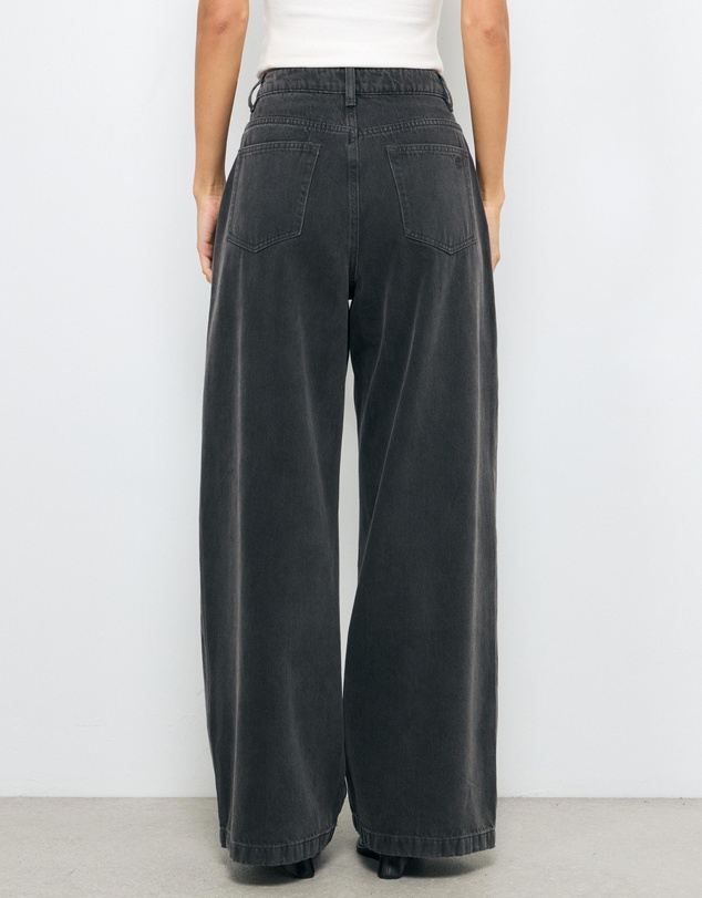 AERE - Tora High Rise Pleat Front Jeans