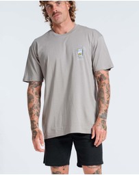 Vacancy Co - Life on the Rocks Tee