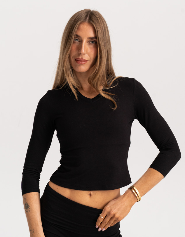 HyperLuxe The Label - Bamboo 3/4 V Neck
