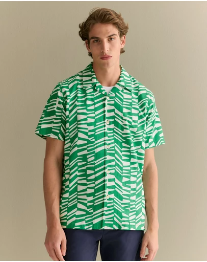 Trenery - Regular Fit Abstract Geo Short Sleeve Shirt in Billiard Green