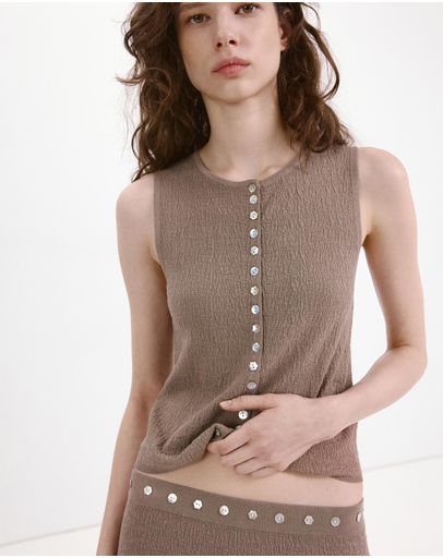 Medium Brown