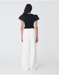 Forcast - Sasha Embroidery Knit Top
