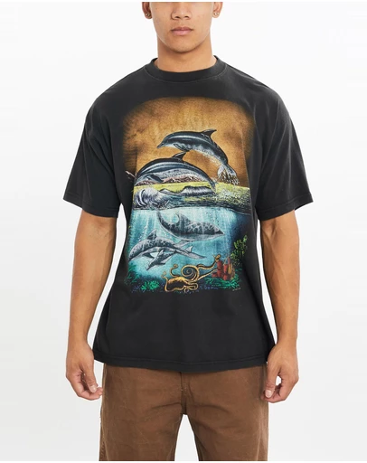 Vintage by The Real Deal - Pre Loved - Vintage Dolphin Wildlife Tee