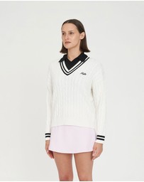 Huffer - Women's V-Neck Cable Knit Sweater