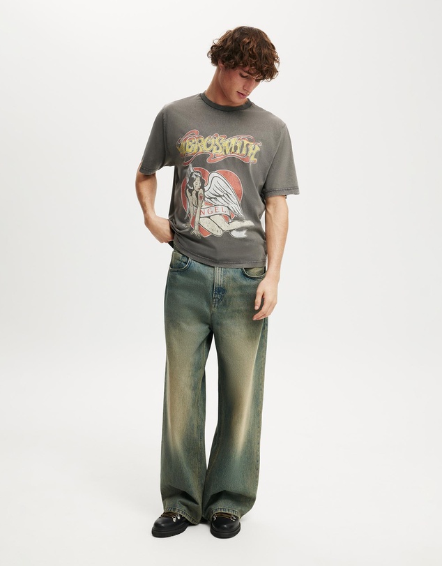 Cotton On - Cropped Fit Music T-Shirt
