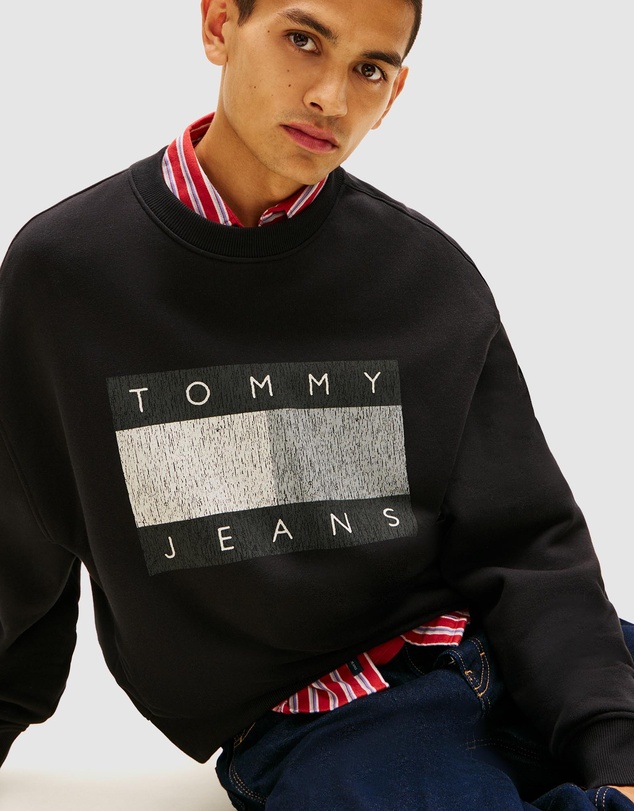 Tommy Jeans - 90S Distressed Flag Crew Sweatshirt