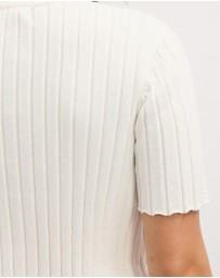 The Fated - Nessa Relaxed Knit Tee