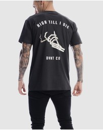 DVNT - High Tee