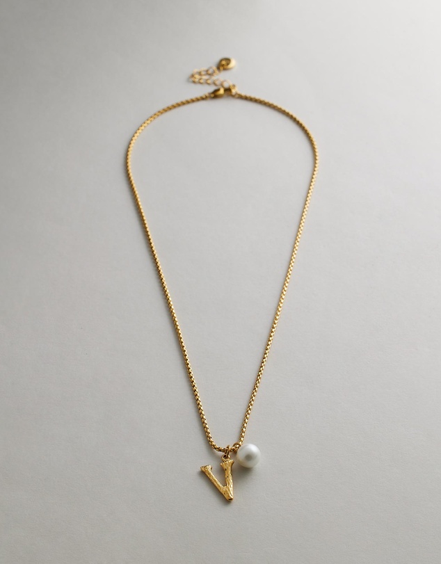 Zahar - Pearl Letter V Necklace