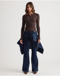 Decjuba - Lana Scallop Button Top