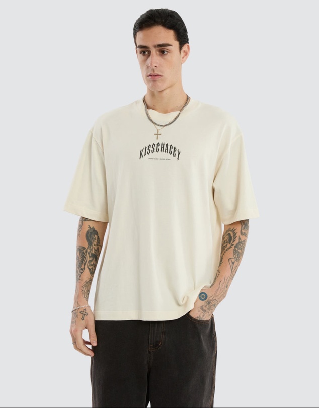 Kiss Chacey - Manor Oversized Tee