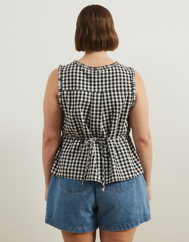 Atmos&Here Curvy - Lydia Gingham Tie Back Top