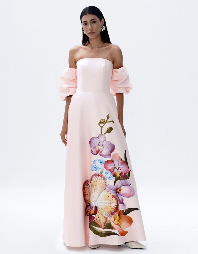 JUSTIN TONG - Stephanie Gown