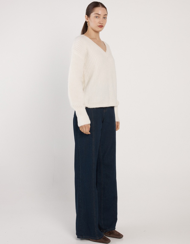 Fate + Becker - Remy V-Neck Jumper