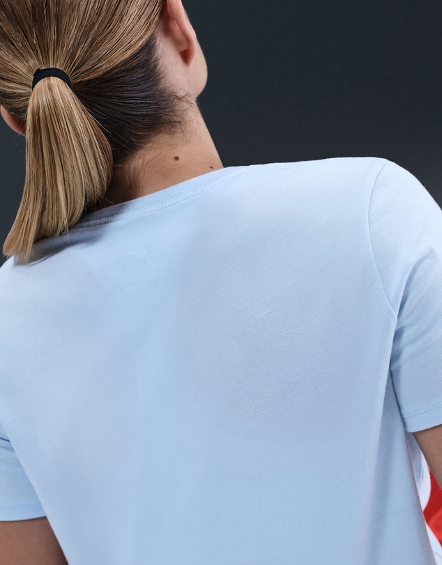 Nike - Sportswear Club Essentials T-Shirt