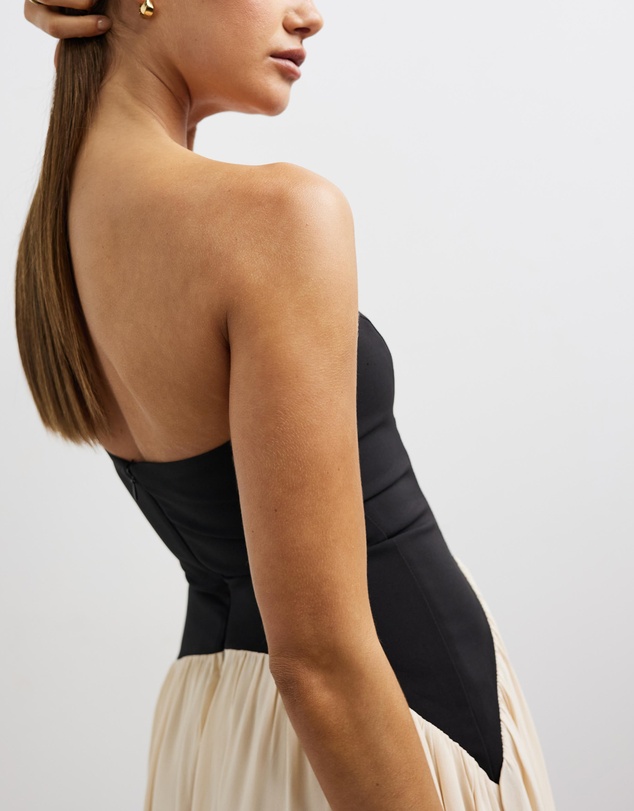 Minima Esenciales - Karis Drop Waist Maxi Dress