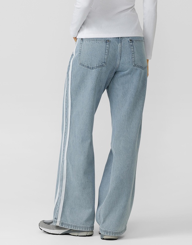 Lorna Jane - Nostalgia Light Wash Denim Pants