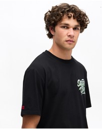 Superdry - Lo-Fi Punk Graphic Tee