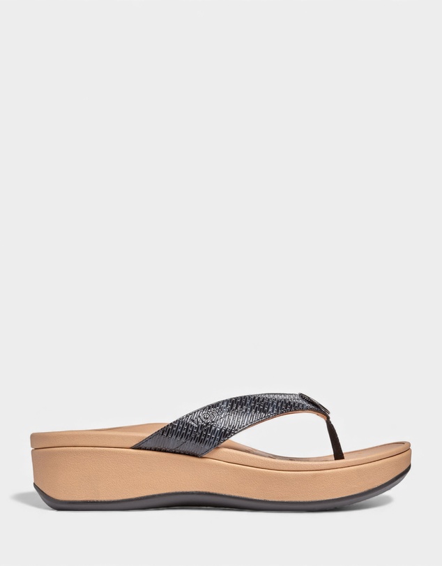 Vionic - Pilar Platform Sandal - Black