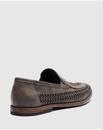 Uncut - Lake Loafers