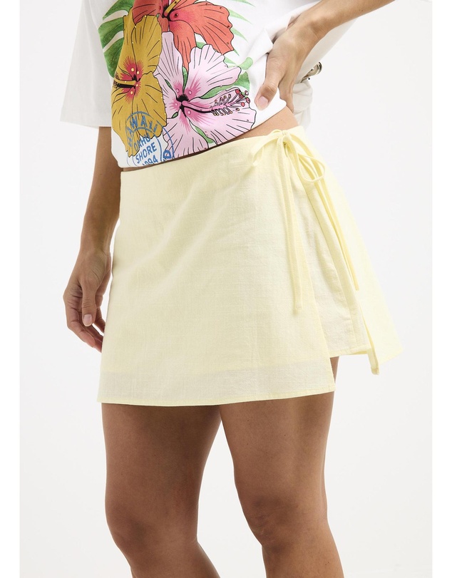 Subtitled - Kay Skort