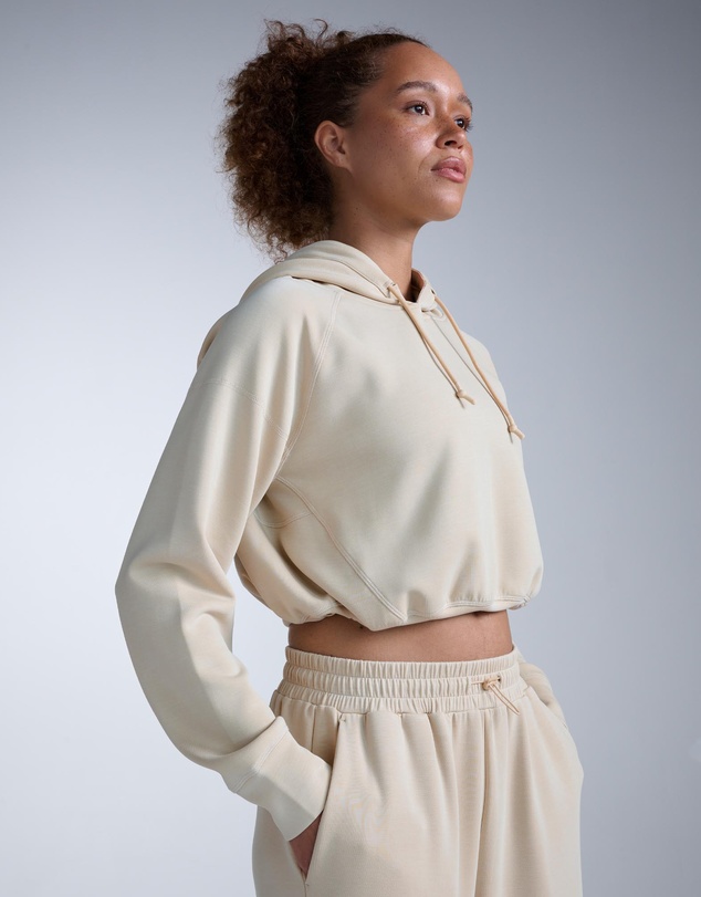 2XU - Wonderluxe Sand Washed Hoodie