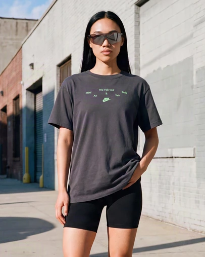 Nike - Sportswear Classic SS Boyfriend Tee