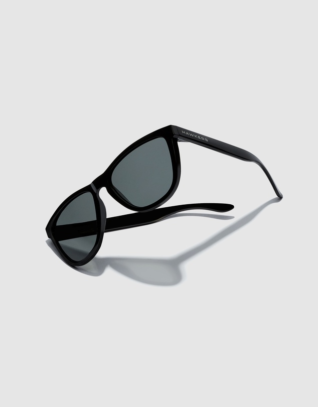 Hawkers Co - HAWKERS - Polarized Diamond Black ONE RAW  Sunglasses for Men and Women UV400