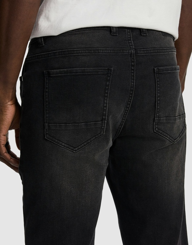 yd. - Lennon Slim Jean