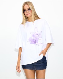 Dazie - Stay In Bloom Oversized Graphic Tee