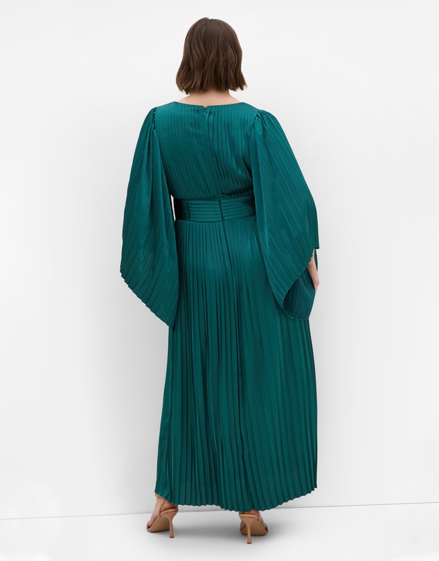 City Chic - Plus size Carmina Pleat Maxi Dress - emerald