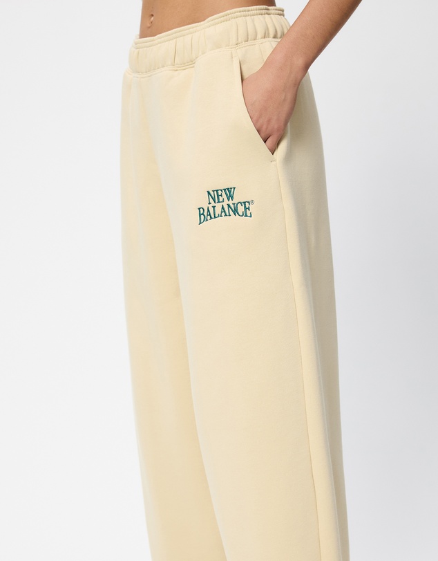 New Balance - Trackside Fleece Barrel Pants