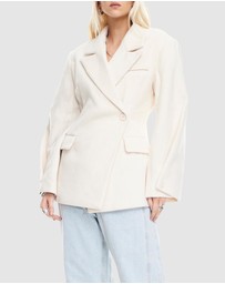 Lioness - Heart Shaped Coat - ICONIC EXCLUSIVE