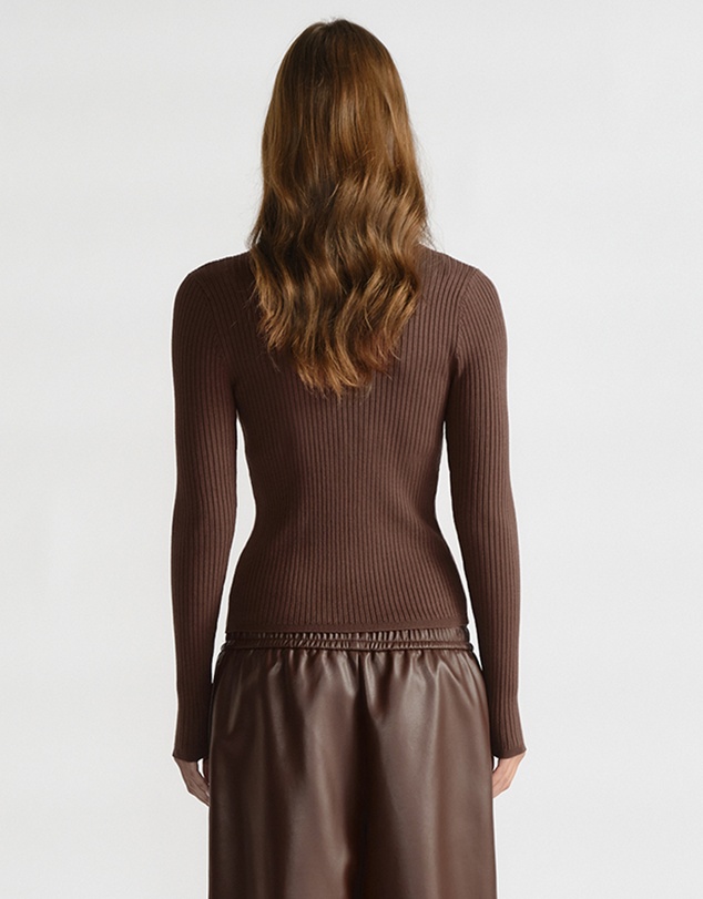 Decjuba - D-Luxe Knit Zip Long Sleeve Top