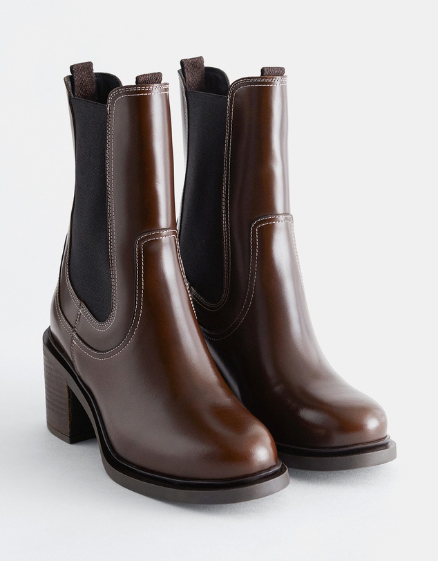 & Other Stories - Heeled Leather Chelsea Boots