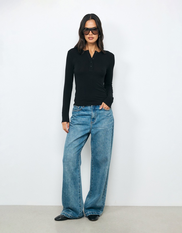 AERE - Maya Henley T-Shirt