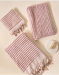 Miss April - Pompom Bathroom Set