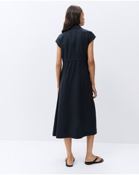 UNISON - Collared Linen Midi Dress