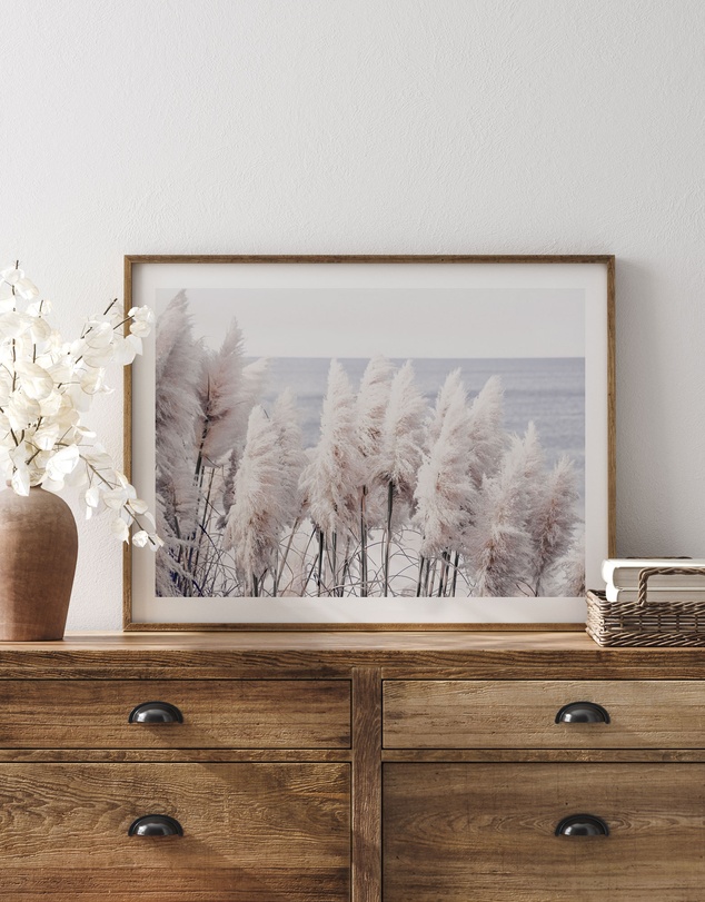 Olive et Oriel - Pampas By The Sea Art Print