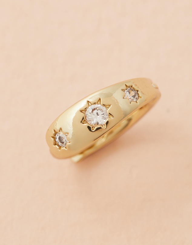 Reliquia Jewellery - Eliza Huggie Earrings
