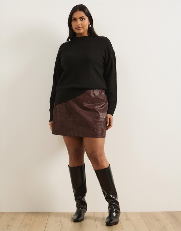 Atmos&Here Curvy - Lyra Leather Look Mini Skirt